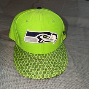 New Era Seattle Seahawks NFL Neon Lime Green Honeycomb Fitted Hat Size 7 1/2
